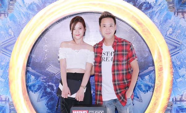 ca-nuong-kieu-anh-song-doi-chong-di-xem-phim-3
