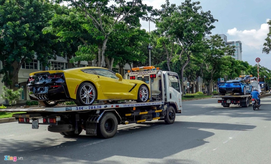 Dan xe la ben ngoai trien lam xe nhap Viet Nam hinh anh 10