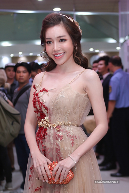 my-duyen-hiem-hoi-di-su-kien-cung-chong-con-3