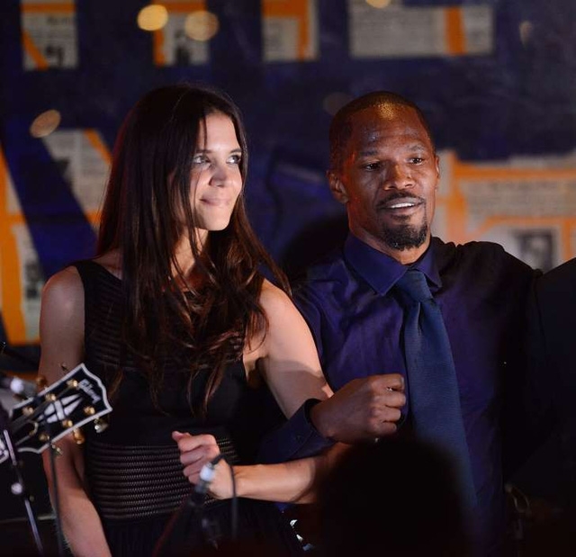  Katie Holmes và Jamie Foxx 