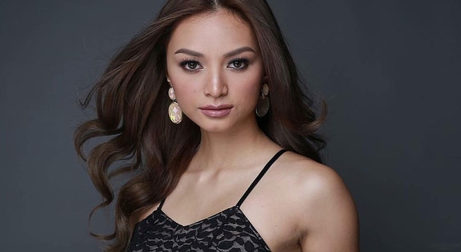 Tân Hoa hậu Quốc tế có vẻ ngoài giống Miss Universe 2015