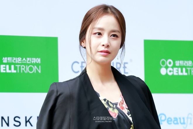 Kim Tae Hee, Ha Ji Won tuổi U40 trẻ như thiếu nữ đôi mươi hình ảnh 5 Kim Tae Hee, Ha Ji Won tuoi U40 tre nhu thieu nu doi muoi hinh anh 5