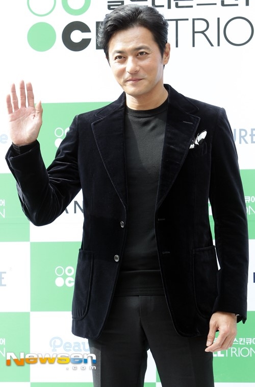 Kim Tae Hee, Ha Ji Won tuoi U40 tre nhu thieu nu doi muoi hinh anh 10