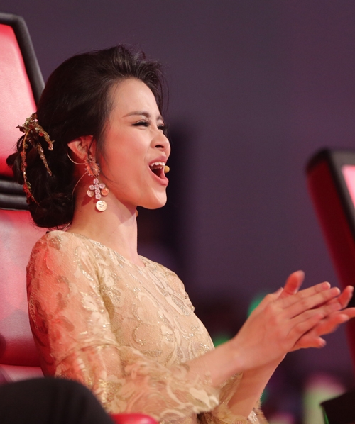 trinh-nhat-minh-doat-quan-quan-giong-hat-viet-nhi-2016-11
