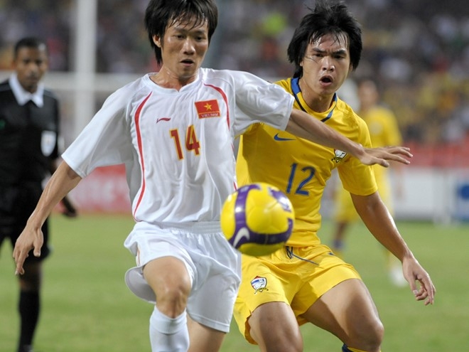 Viet Nam mang hinh bong nha vo dich nam 2008 tai AFF Cup hinh anh 2
