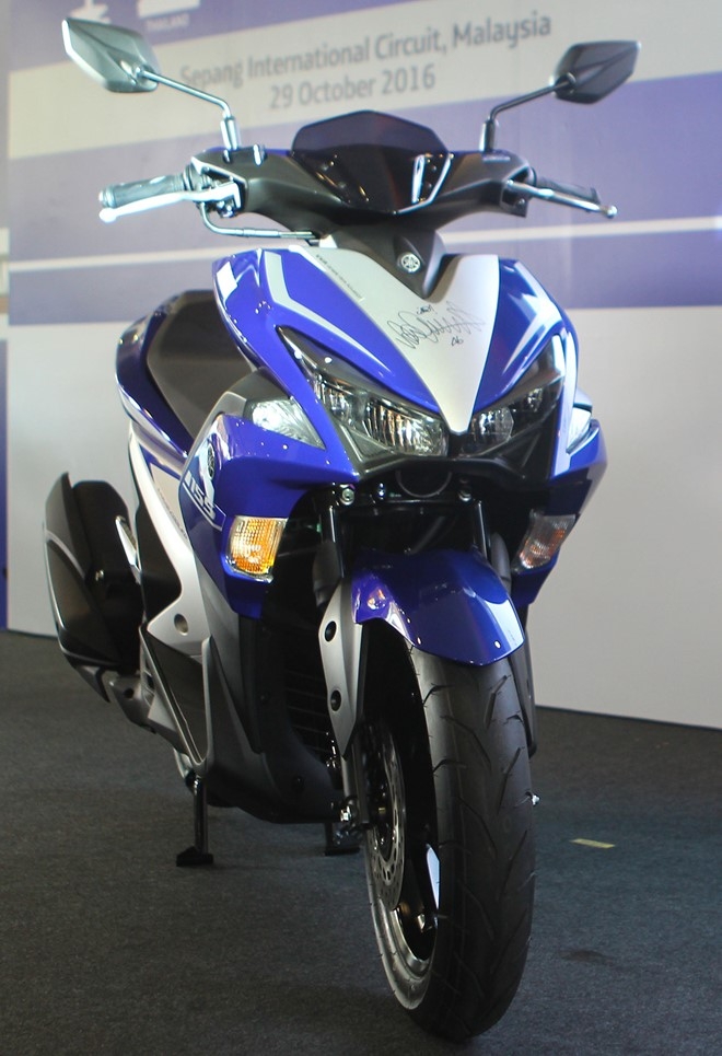 Chi tiet Yamaha NVX - xe tay ga thay the Nouvo hinh anh 2