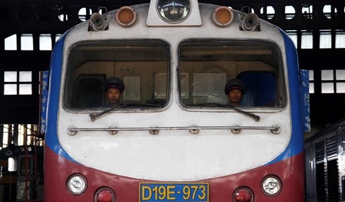 Nghe lai tau: Chi ai vao buong lai moi thau hieu hinh anh 2