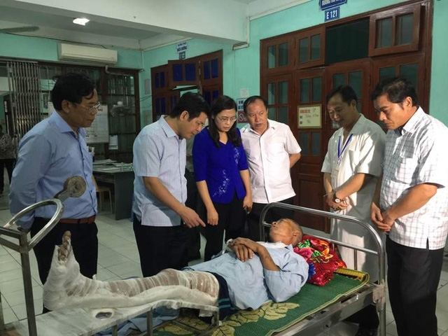  Lãnh đạo tỉnh Thái Bình thăm hỏi, động viên người bị thương 