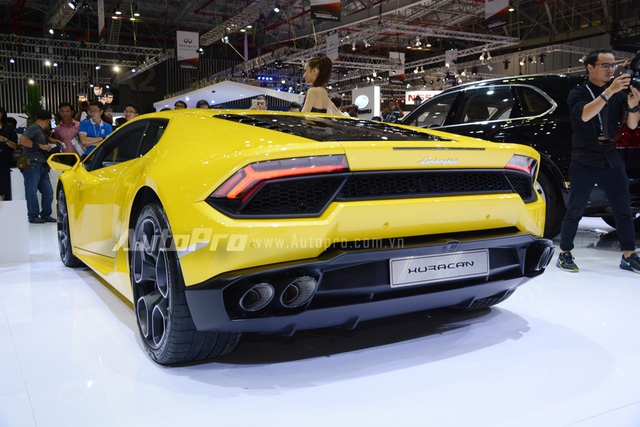 Cận cảnh Lamborghini Huracan dẫn động cầu sau thứ 2 tại Việt Nam - Ảnh 6.