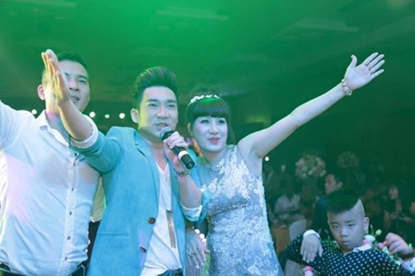 Đại gia Thái Bình tổ chức sinh nhật với hơn 50 nghệ sĩ