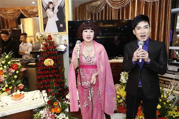 Trước đây buổi tiệc sinh nhật của vợ đại gia Đường cũng từng khiến nhiều người chú ý. (Ảnh: Internet)