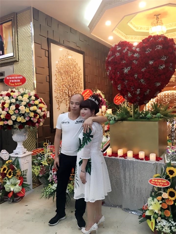 Đại gia Thái Bình tổ chức sinh nhật với hơn 50 nghệ sĩ