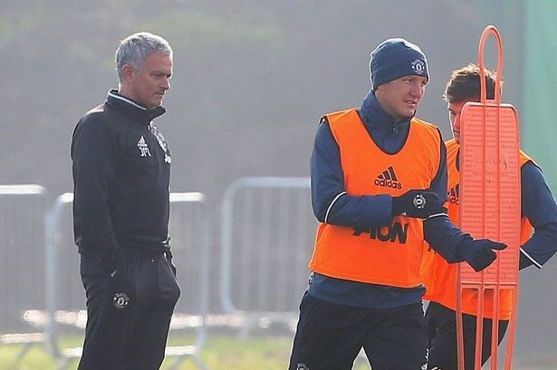 Schweinsteiger ket thuc nhung thang ngay bi day ai hinh anh 4