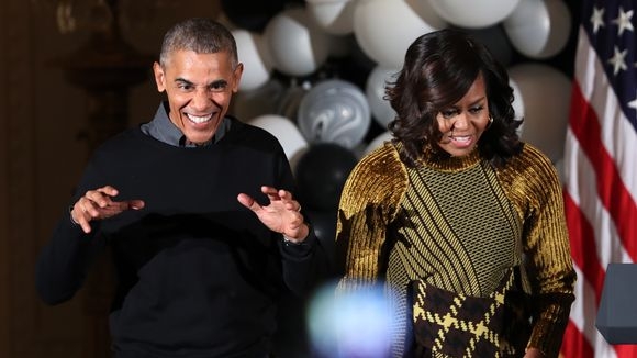 Tổng thống Obama và phu nhân làm 'thây ma' ngày Halloween 