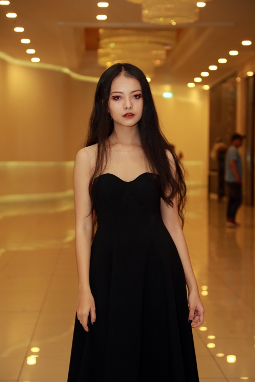 truong-ngoc-anh-diep-bao-ngoc-sexy-trong-dem-tiec-8