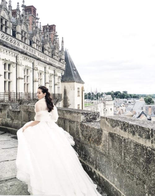anh-cuoi-co-tich-o-paris-cua-co-gai-thoi-tiet-mai-ngoc-4