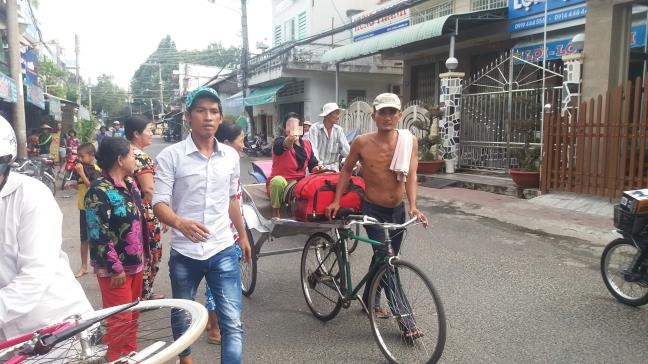 Co dau Viet lac duong o Trung Quoc: Hoang loan phai len chua o vi su dem pha cua hang xom