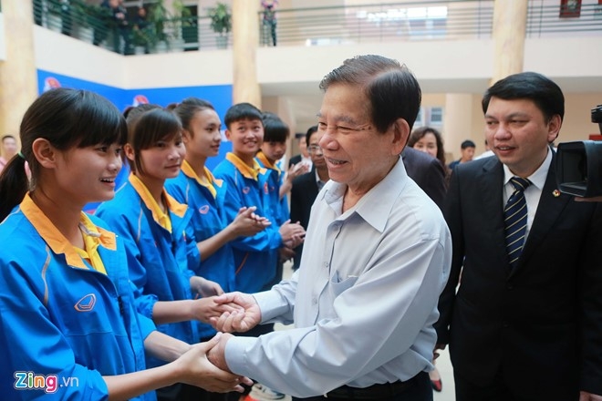 Nguyen Chu tich nuoc Nguyen Minh Triet tham cac DTQG hinh anh 2