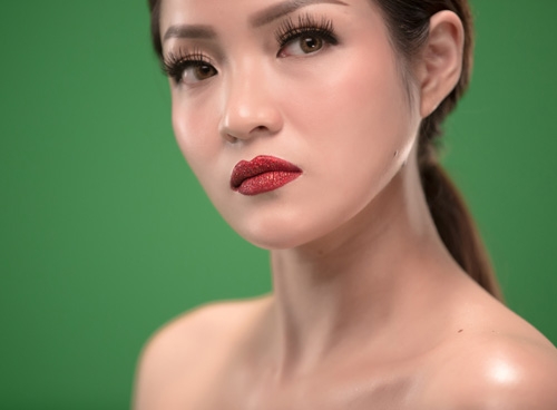 Thủy Top diễn cảnh cô giáo nổi loạn gây sốc - 5