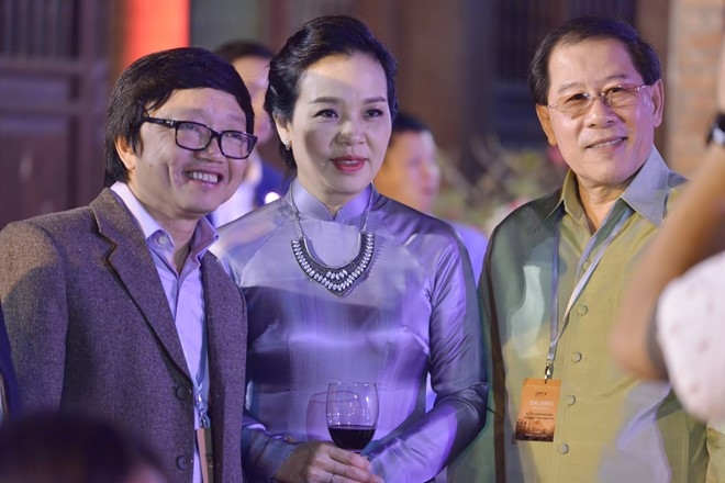 Cac Nghe si Nhan dan hao hung chup anh 'tu suong' hinh anh 2