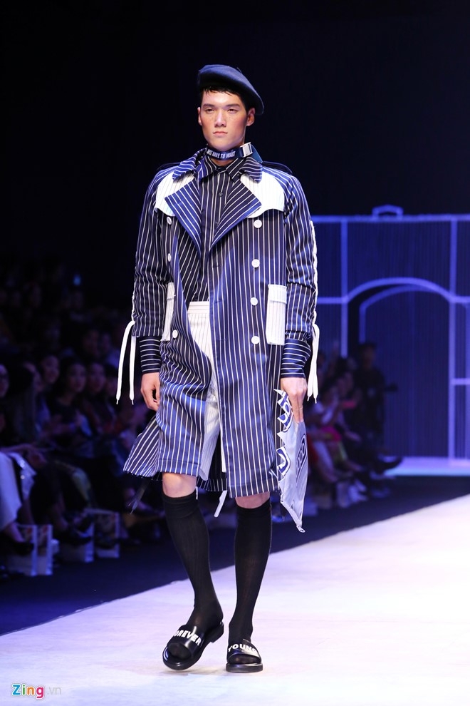 Dem 2 fashion week: Nguoi mau chay tan loan tren san dien hinh anh 3