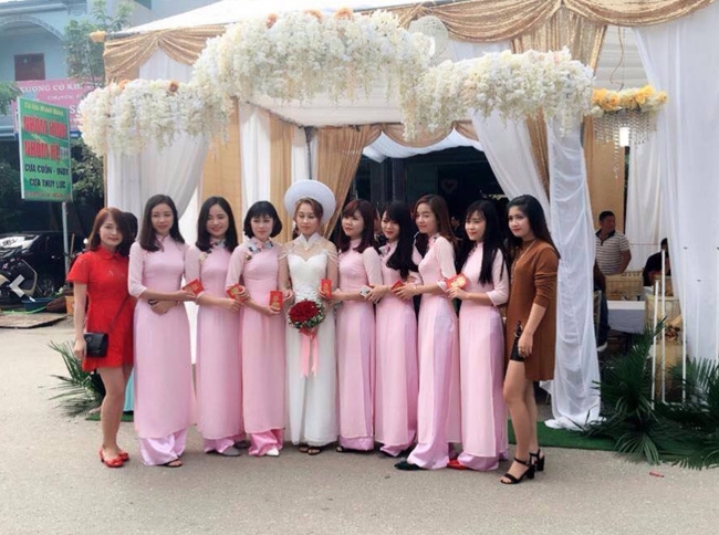 nghen ngao truoc tinh yeu cua co dau xinh dep ben chu re bi liet o thai nguyen - 5