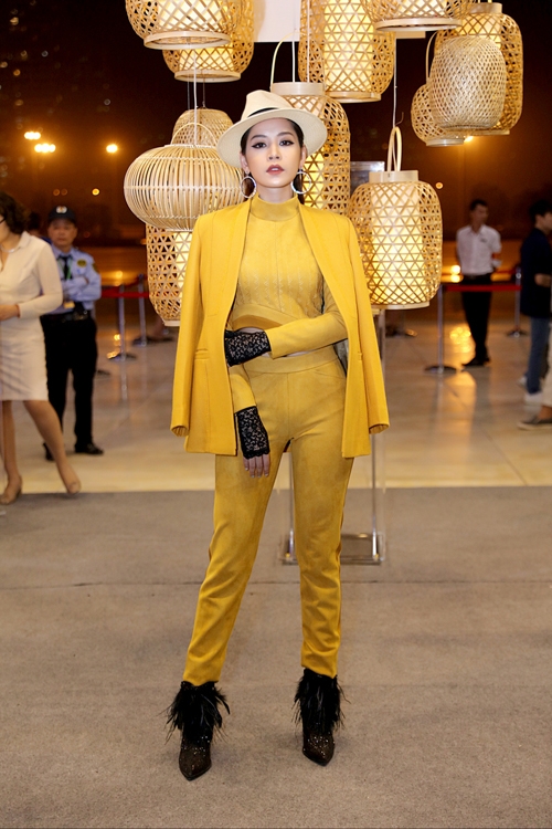 dan-my-nhan-thap-sang-tham-do-thoi-trang-10