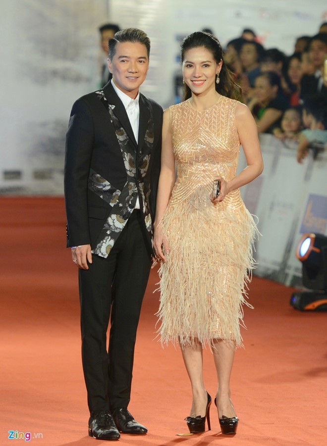 Dinh Ngoc Diep, Victor Vu tay trong tay tren tham do LHP hinh anh 10