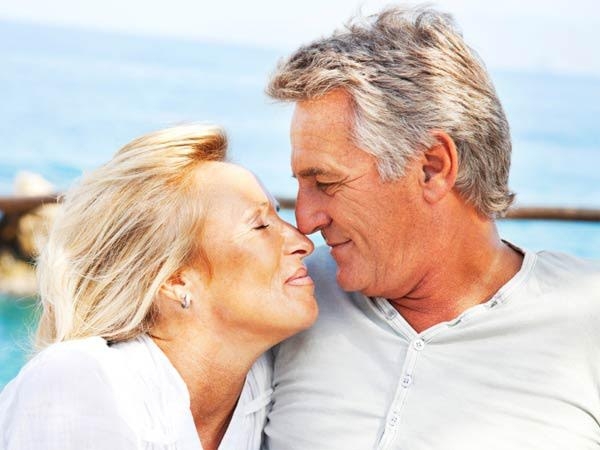 hẹn hò, đàn ông, phụ nữ, tuổi ngũ tuần, hẹn hò tuổi 50, lắng nghe, thấu hiểu