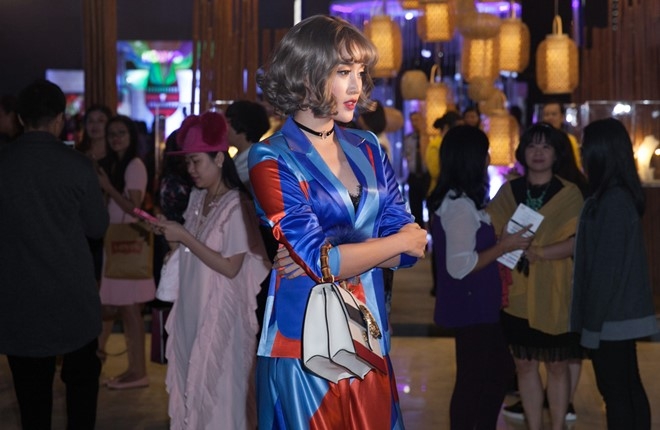 A hau Huyen My khac la khong nhan ra hinh anh 2