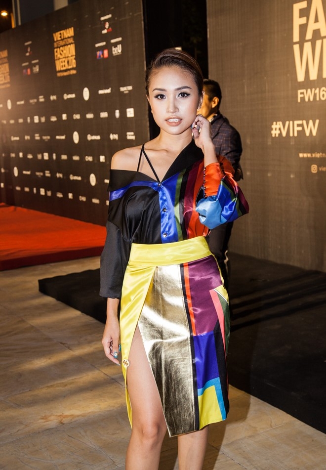 A hau Huyen My khac la khong nhan ra hinh anh 4