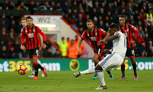 david-moyes-bi-cam-chi-dao-sunderand-thang-tran-dau-tai-ngoai-hang-anh-1