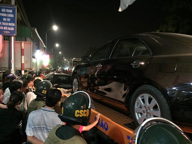 Hon tram canh sat vay bat o danh bac tien ty hinh anh 3