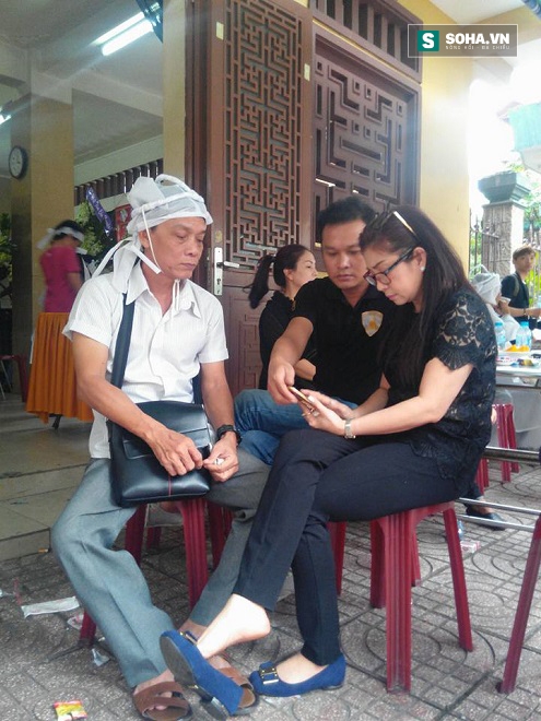 Không có con ruột, hơn 20 người con nuôi về đội tang nghệ sĩ Út Bạch Lan trong đau xót - Ảnh 6.