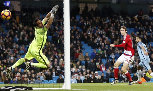 man-city-danh-roi-chien-thang-vi-ban-thua-o-phut-bu-gio-1