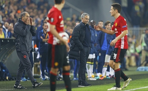 scholes-gach-nat-danh-sach-doi-hinh-cua-man-utd-vi-gian