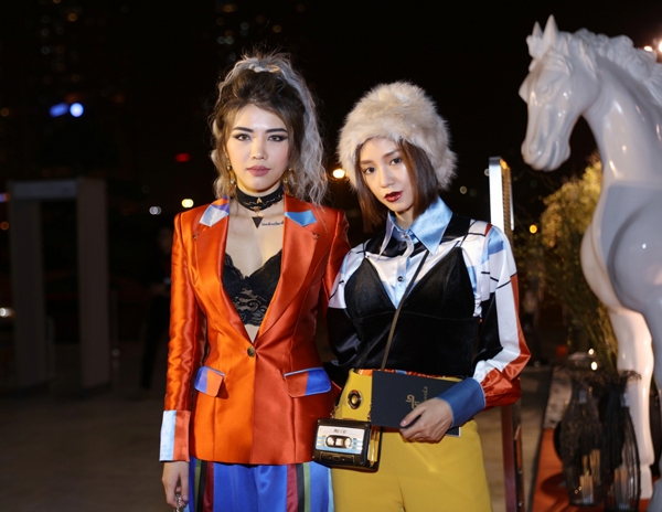 thieu-gia-phan-thanh-di-xem-thoi-trang-cung-hot-girl-salim-8