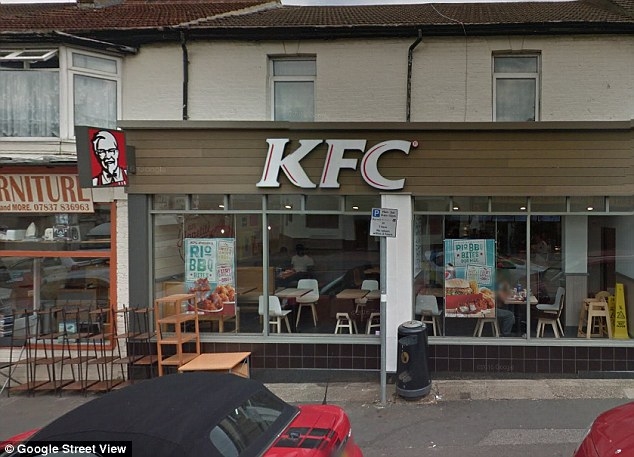 Gà rán KFC tẩm ướp gia vị lạ khiến thai phụ ở tháng thứ 7 ngộ độc suốt ba ngày - Ảnh 3.