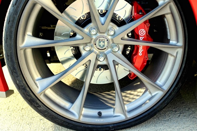 Mau xe lai giua Ford GT va Mustang hinh anh 3