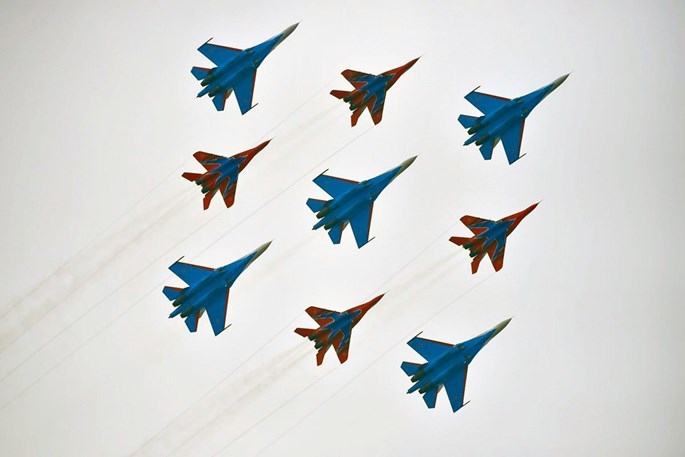 Su-27 Nga trục trặc khi bay biểu diễn tại triển lãm hàng không Trung Quốc - ảnh 2