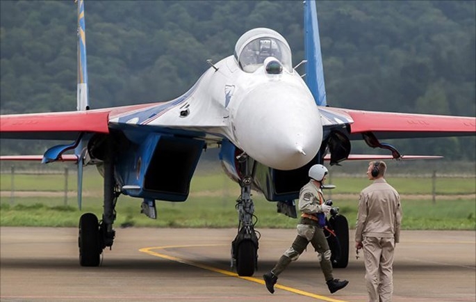 Su-27 Nga trục trặc khi bay biểu diễn tại triển lãm hàng không Trung Quốc - ảnh 4
