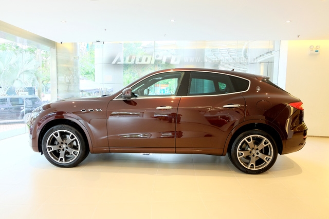 Cận cảnh hàng độc Maserati Levante thỏi sô cô la giá 5 tỷ Đồng tại Việt Nam - Ảnh 2.