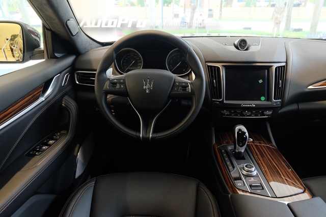 Cận cảnh hàng độc Maserati Levante thỏi sô cô la giá 5 tỷ Đồng tại Việt Nam - Ảnh 12.
