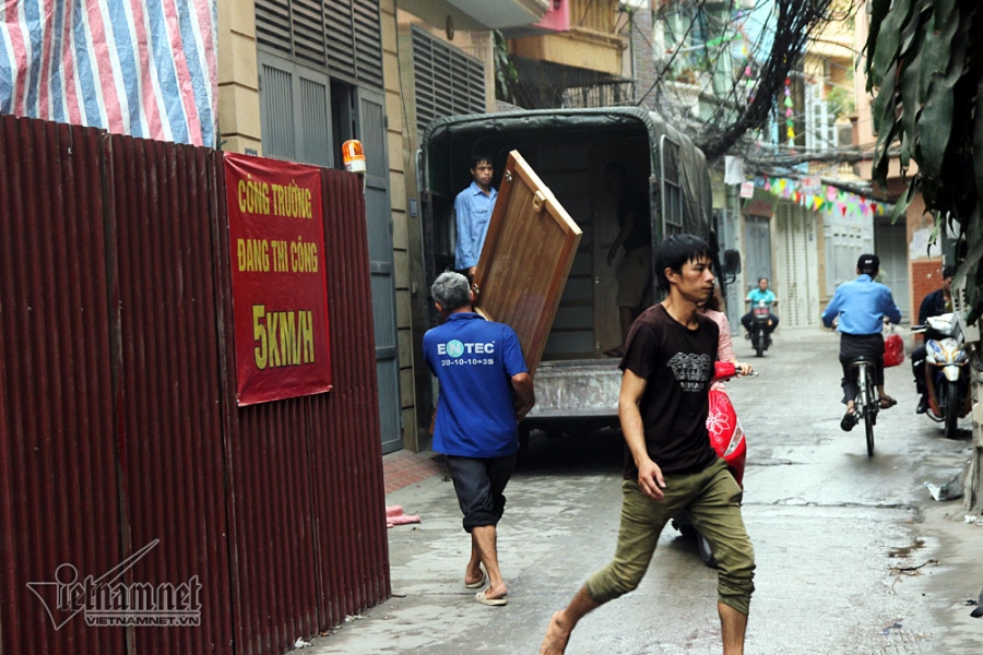 nhà nghiêng như tháp Pisa, nhà nghiêng, nhà nghiêng chực sập