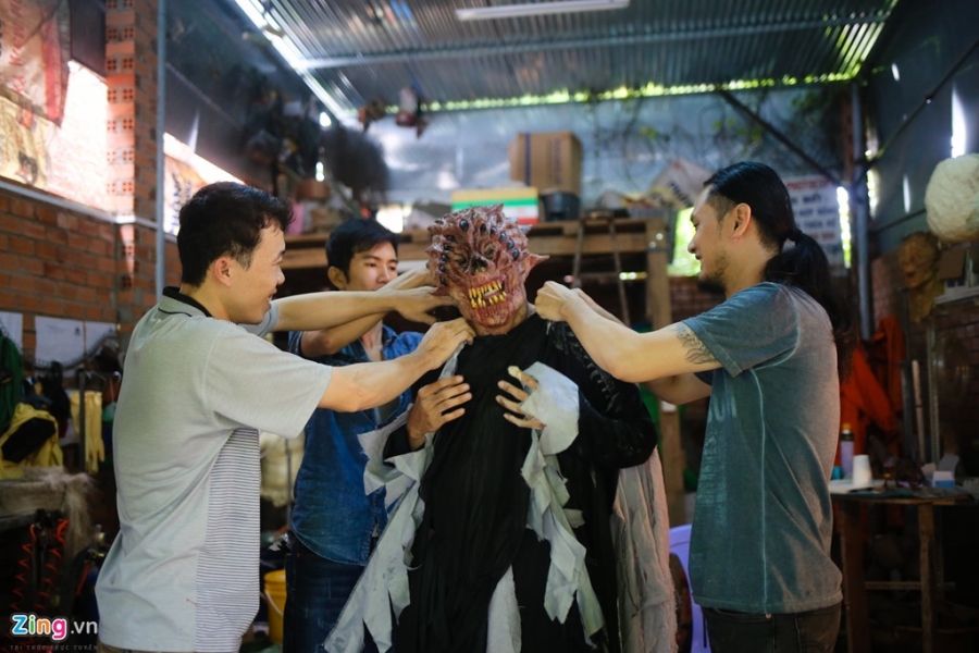 Lo che mo hinh quai vat kinh di cua gioi tre Sai Gon hinh anh 11