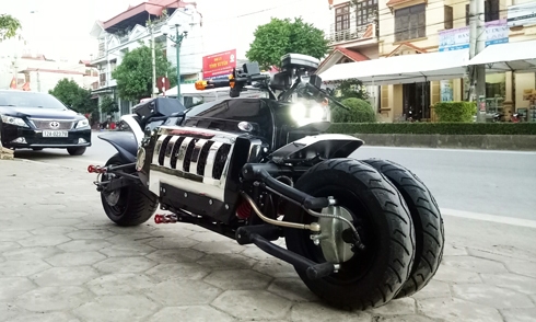 xe-nhai-sieu-moto-dodge-tomahawk-gia-27-trieu-tai-viet-nam