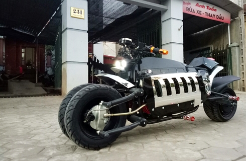 xe-nhai-sieu-moto-dodge-tomahawk-gia-27-trieu-tai-viet-nam-1
