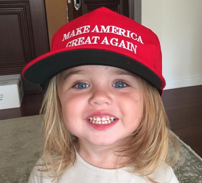 Chan dung 8 dua chau dang yeu cua Donald Trump hinh anh 6