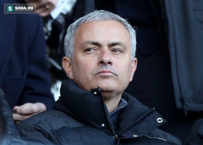 Mourinho hạ lệnh yêu cầu một cuộc điều tra tại Old Trafford - Ảnh 1.