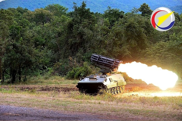 Can canh phao phan luc 122mm do Thai Lan che tao-Hinh-6